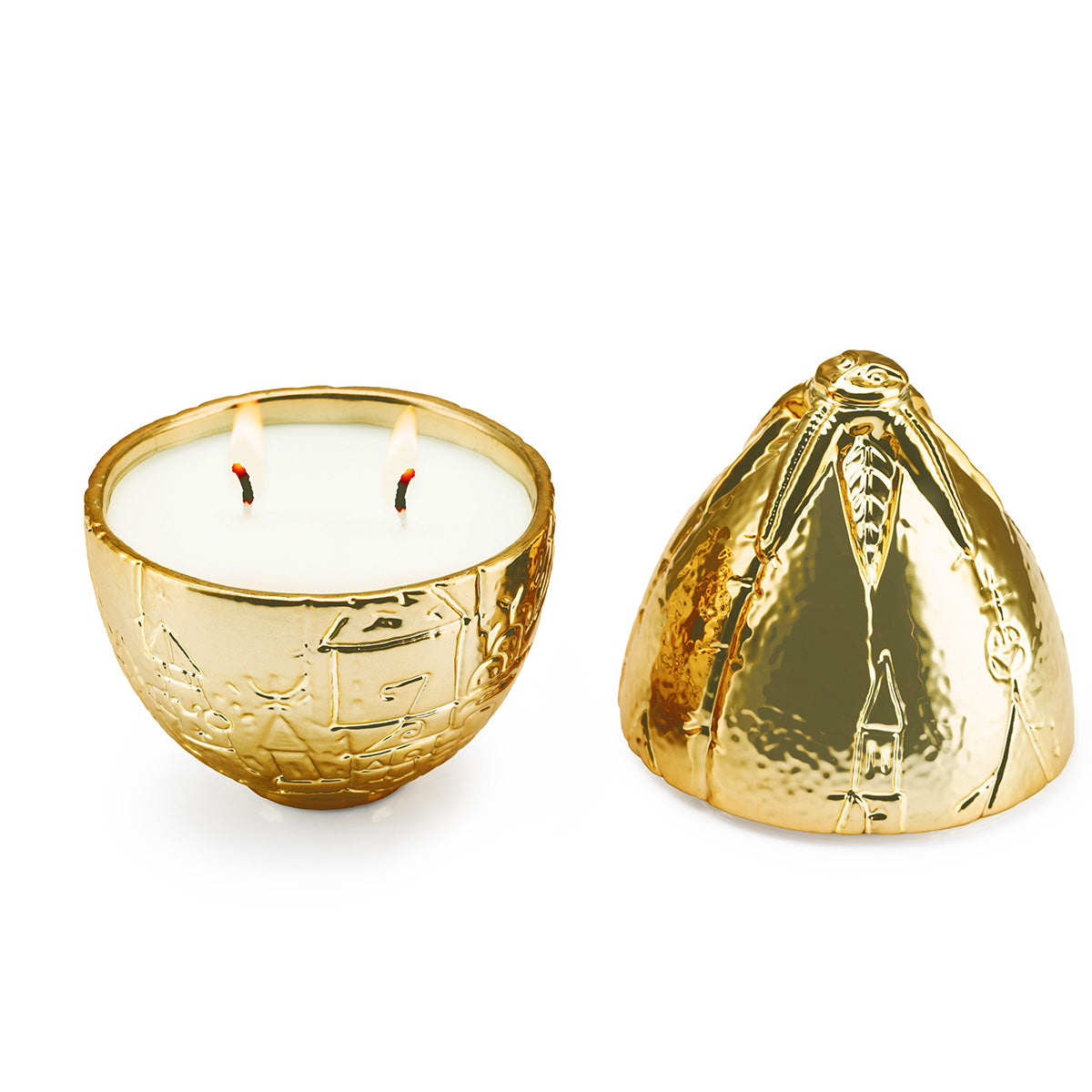 geöffnete Harry Potter Duftkerze im Design des goldenen Ei mit weißem Wachs und zwei Baumwolldochten.
