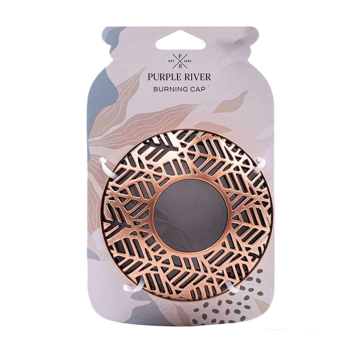 Burning Cap 'Leaf' mit Blätter-Motiv in Kupfer – Produktbild inkl. der Verpackung des Edelstahl-Kerzenaccessoires für ruhige Flamme, weniger Zugluft & bessere Duftverbreitung, Purple River Deko-Kerzenzubehör.