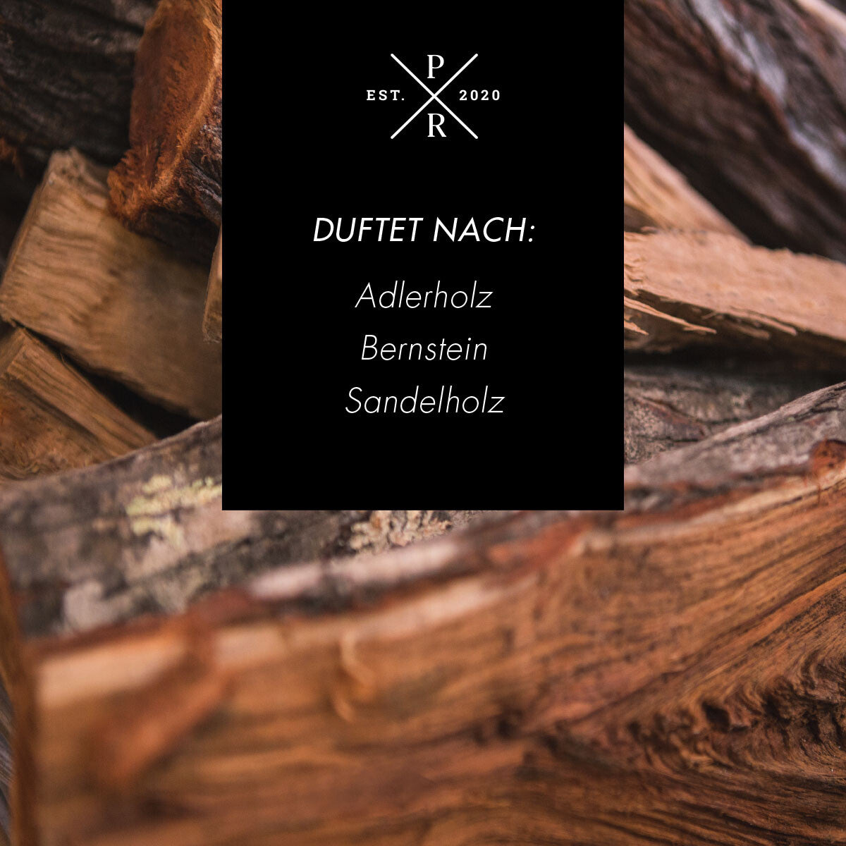 Veganer Raumduft mit Duftstääbchen von Purple River mit natürlichen Duftnoten Adlerholz, Bernstein & Sandelholz. Premium-Wellness-Duft für entspannte Momente, stilvolle Wohndeko & hochwertige Geschenkideen. Made in Germany.