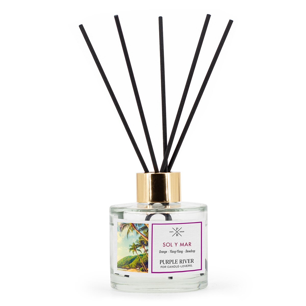 Hochwertiger Raumduft (100ml) mit Schilfstäbchen von Purple River mit einer langen Duftdauer von bis zu 6 Wochen. Die schwarzen Duftstäbchen und die goldene Kappe sind ideal als stilvolle Dekoration & luxuriöses Wellness-Geschenk. Gefertigt in Deutschland.