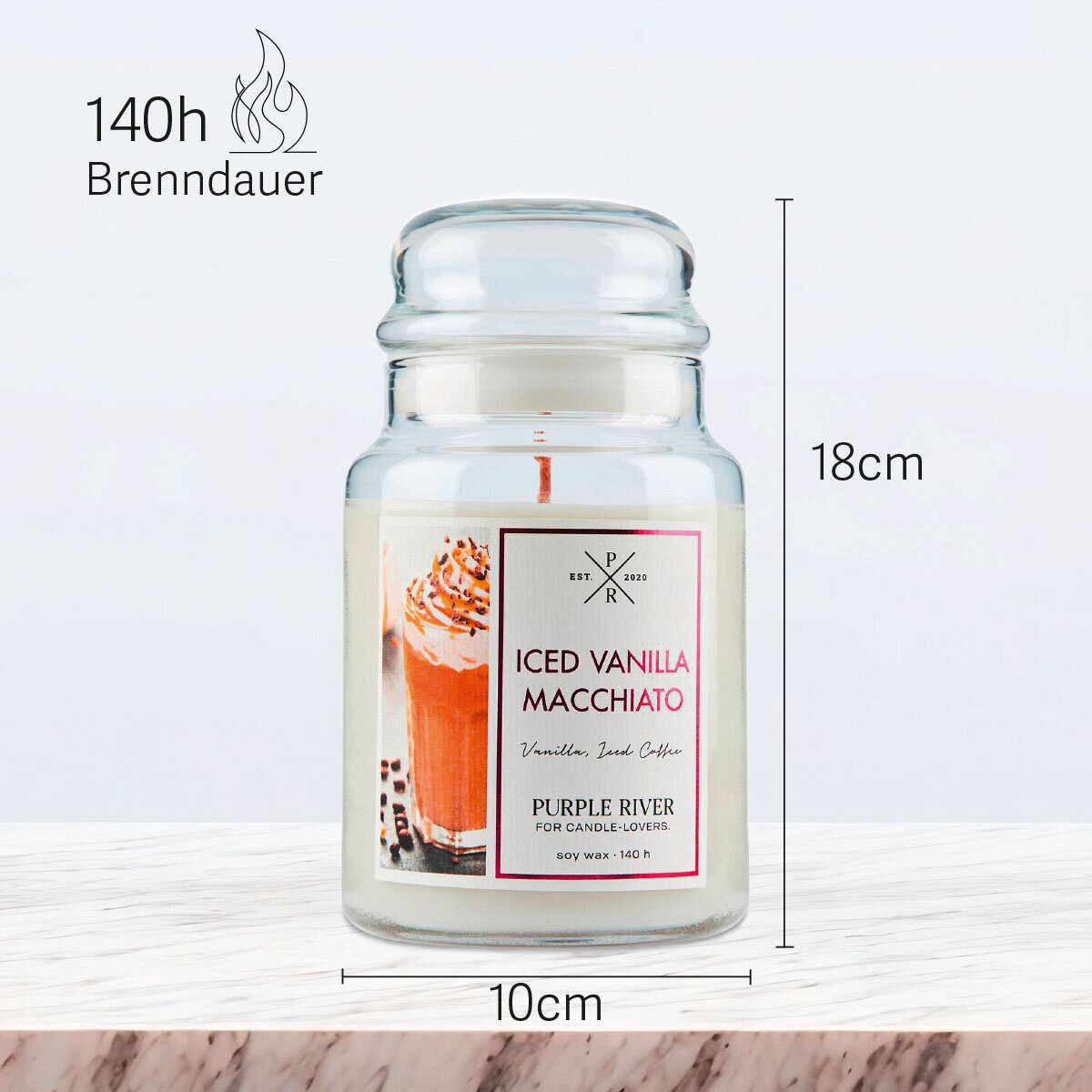 Vegane Premium-Sojawachs-Duftkerze ‚Iced Vanilla Macchiato‘ von Purple River (623g). Nachhaltige Kerze im Glas mit extralanger 140h-Brenndauer, Höhe 18cm & Breite 10cm. Hochwertige Geschenkidee für jeden Anlass, Made in Germany.