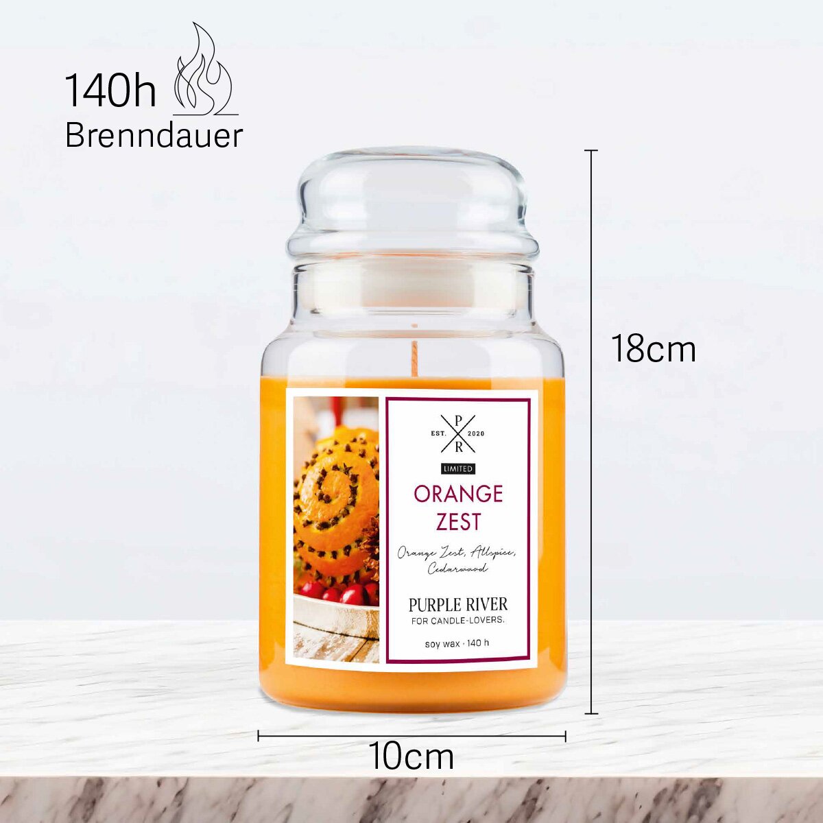 Vegane Premium-Sojawachs-Duftkerze ‚Orange Zest‘ von Purple River (623g). Nachhaltige Kerze im Glas mit extralanger 140h-Brenndauer, Höhe 18cm & Breite 10cm. Hochwertige Wellness-Deko, Made in Germany.