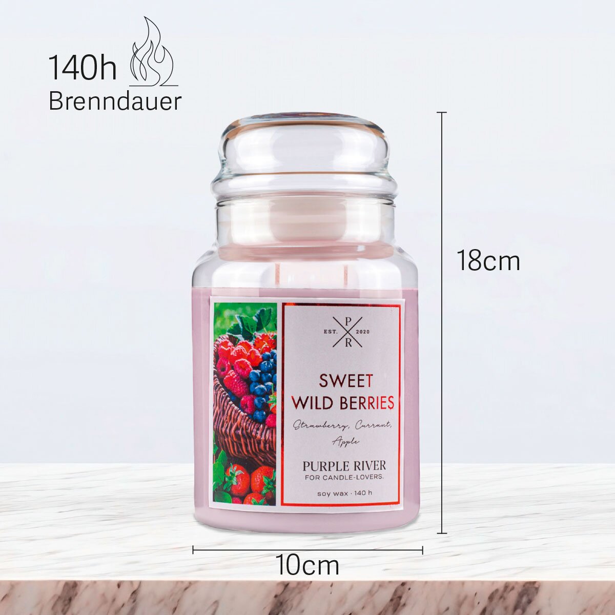 Vegane Premium-Sojawachs-Duftkerze ‚Sweet Wild Berries‘ von Purple River (623g). Nachhaltige Kerze im Glas mit extralanger 140h-Brenndauer, Höhe 18cm & Breite 10cm. Hochwertige Sommer-Deko, Made in Germany.